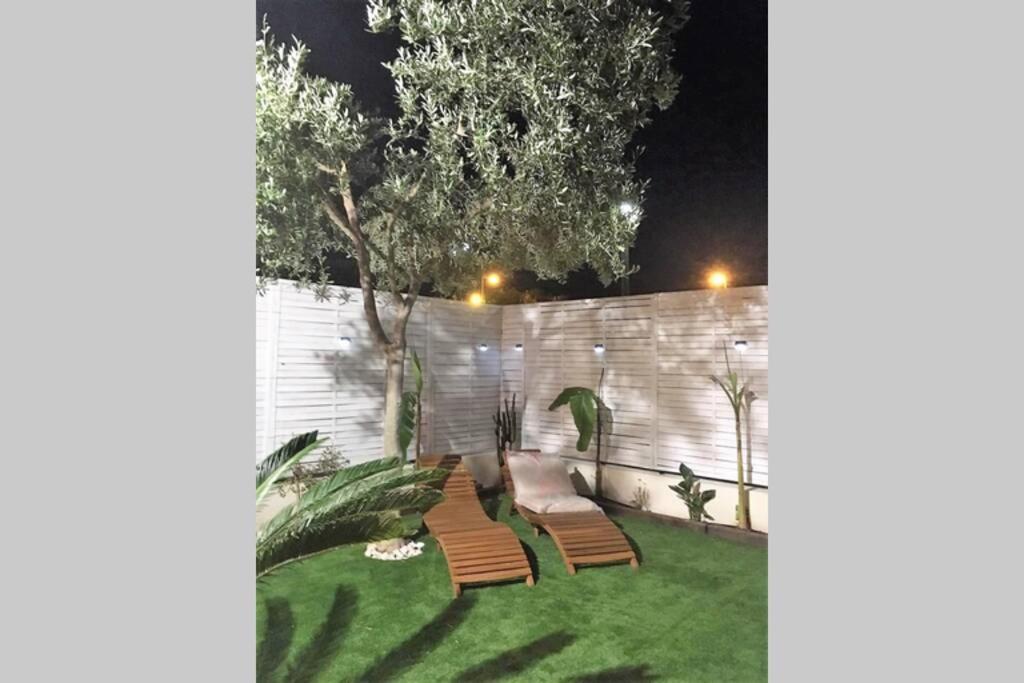 Chill Out Ground Floor Apartm +Private Garden+Wifi Retamar  Extérieur photo